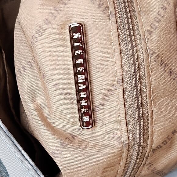 STEVE MADDEN Light Blue Tan Inside Quilted Crossbody Purse Adjustable Strap - Picture 8 of 10